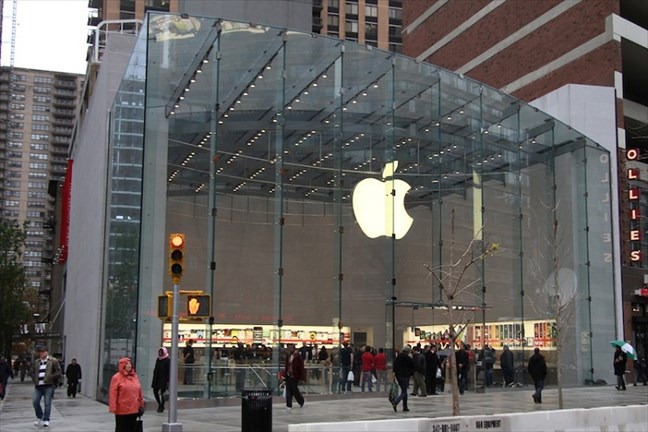 Pour fidéliser ses employés américains, Apple prévoit une revalorisation salariale de 45%