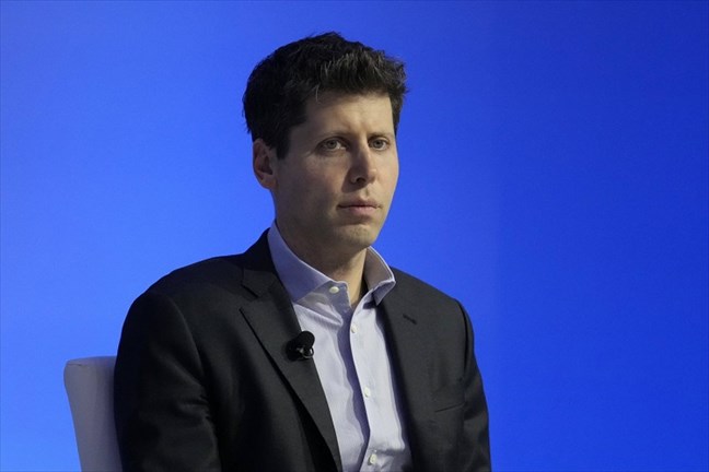 Après son licenciement à la tête de OpenAl, Sam Altman rejoint Microsoft